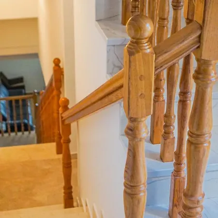 3 Bedroom House With Private Sea Access