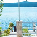3 Bedroom House With Private Sea Access * Slano