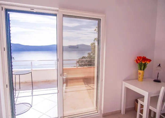 Holiday home 3 Bedroom House With Private Sea Access Slano