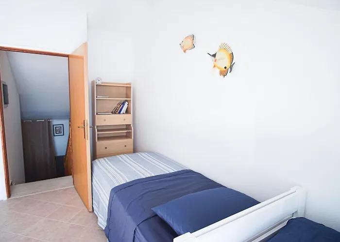 Holiday home 3 Bedroom House With Private Sea Access Slano